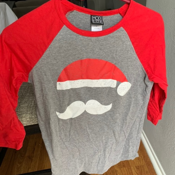 Santa 3/4 sleeve tshirt Size Small - Picture 1 of 3